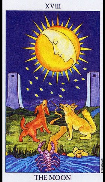 De Maan rechtop uit de Radiant Rider-Waite, een kreeft, een hond en een wolf onder de maan tussen twee torens De Maan rechtop uit de Radiant Rider-Waite, een kreeft, een hond en een wolf onder de maan tussen twee torens