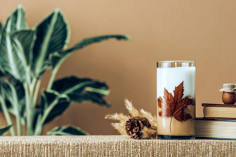 herfst sfeer met een kaars